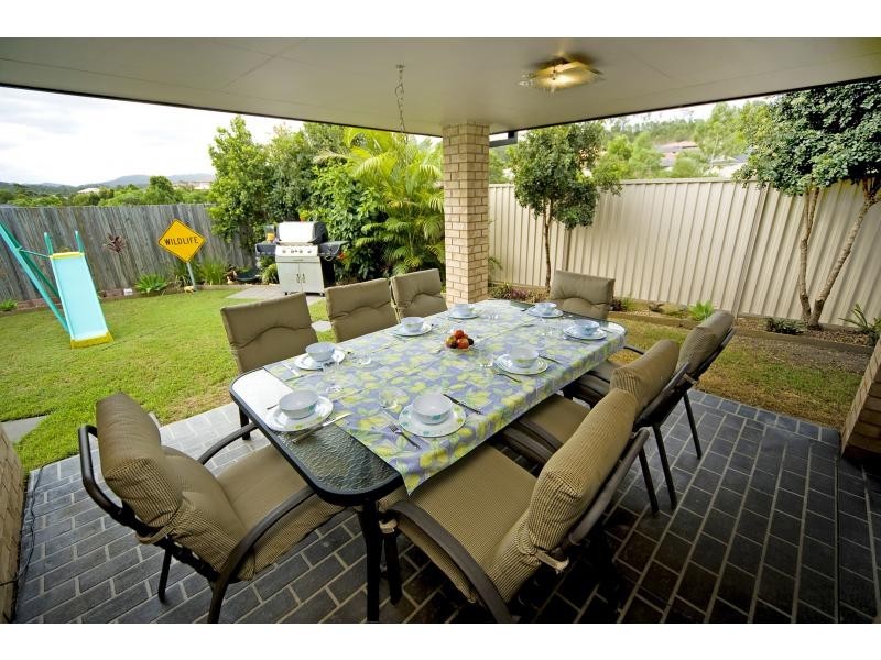 40 Buffalo Crescent, Pacific Pines QLD 4211