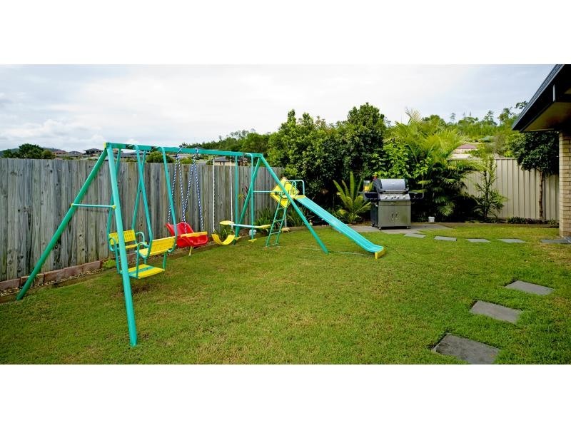 40 Buffalo Crescent, Pacific Pines QLD 4211