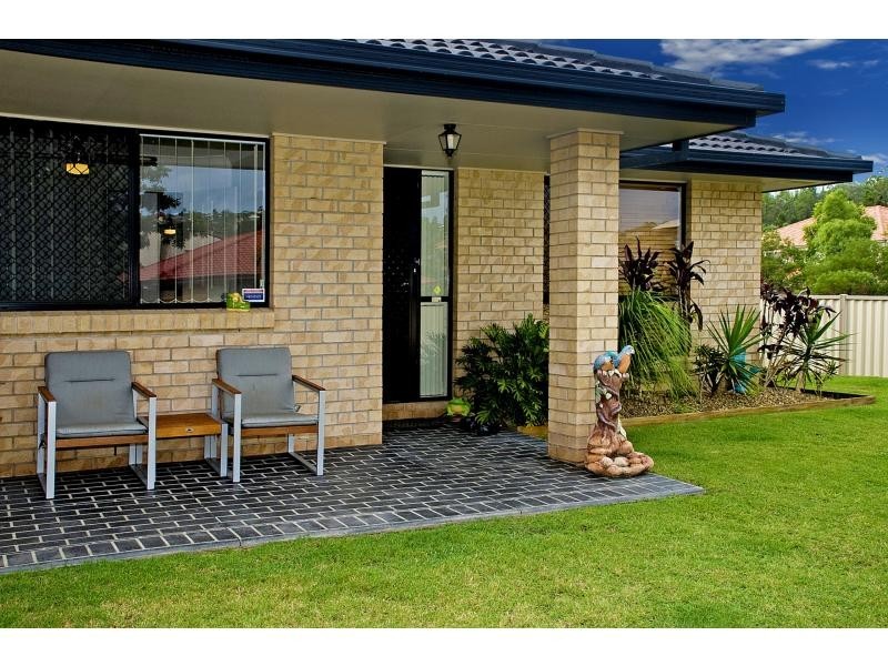 40 Buffalo Crescent, Pacific Pines QLD 4211