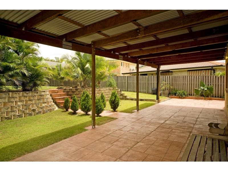 3 Hatutu Street, Pacific Pines QLD 4211