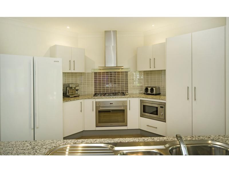 18 Boambillee Street, Coomera Waters QLD 4209