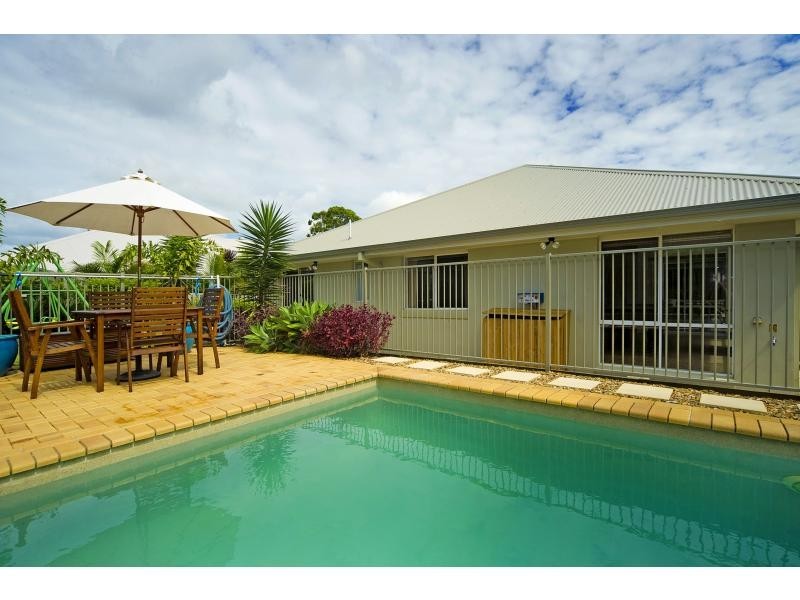 18 Boambillee Street, Coomera Waters QLD 4209