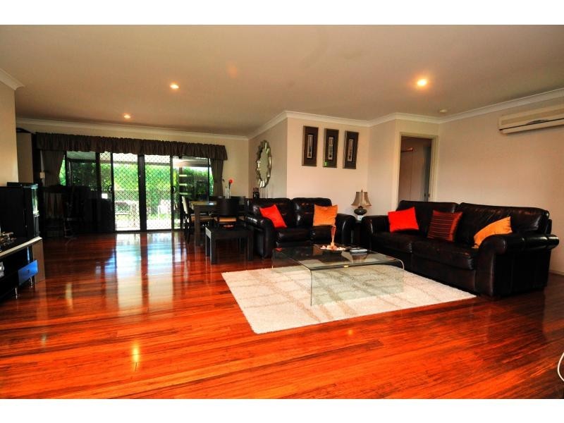 Pacific Pines QLD 4211