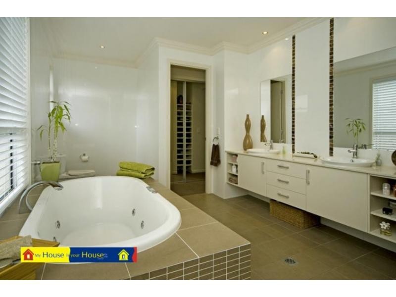 3 Tradition Place, Coomera Waters QLD 4209