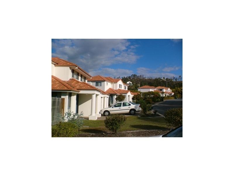 Pacific Pines QLD 4211