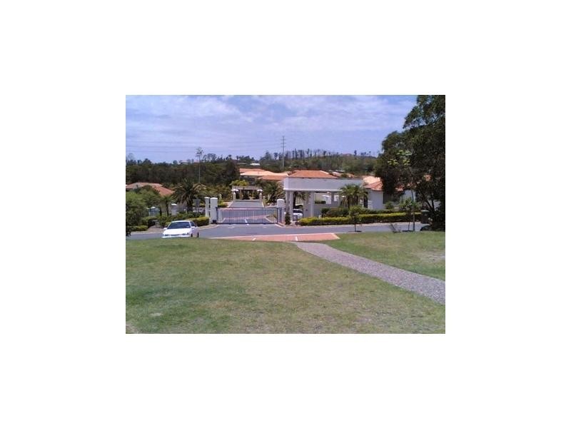 Pacific Pines QLD 4211