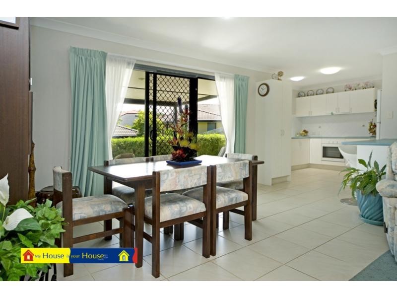 22/136 Pacific Pines Boulevard, Pacific Pines, Pacific Pines QLD 4211