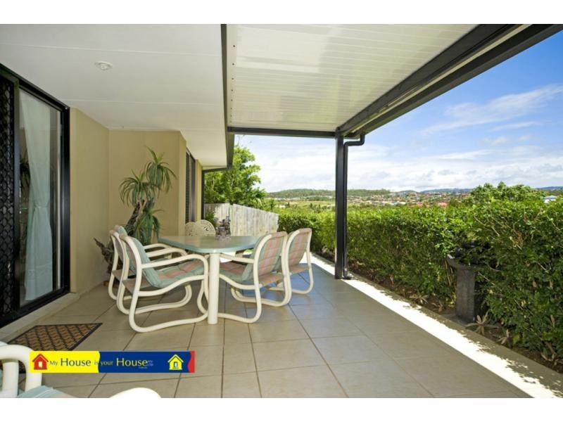 22/136 Pacific Pines Boulevard, Pacific Pines, Pacific Pines QLD 4211