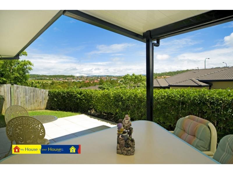 22/136 Pacific Pines Boulevard, Pacific Pines, Pacific Pines QLD 4211
