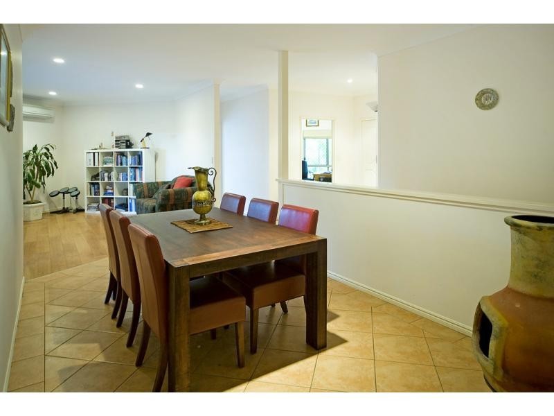 25 Erindale Court, Helensvale QLD 4212