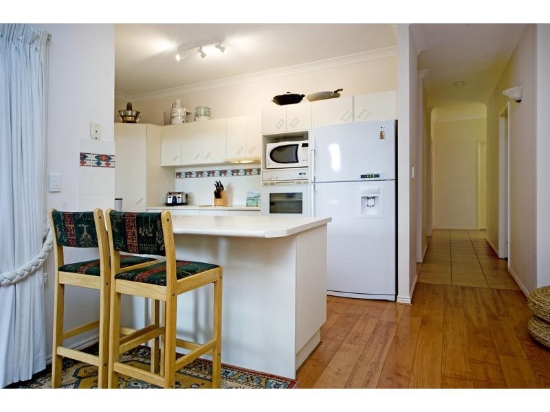 25 Erindale Court, Helensvale QLD 4212