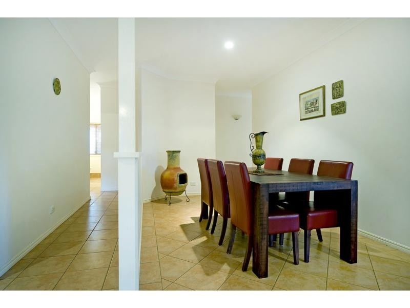 25 Erindale Court, Helensvale QLD 4212