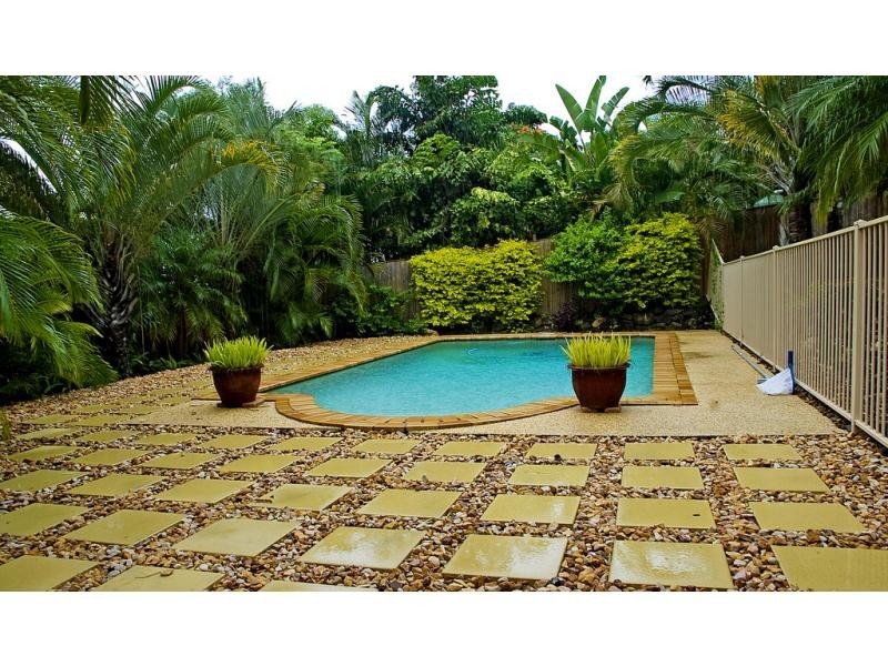 25 Erindale Court, Helensvale QLD 4212