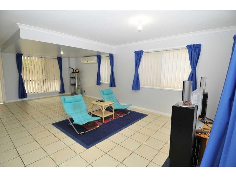 141 Pacific Pines Boulevard, Pacific Pines QLD 4211