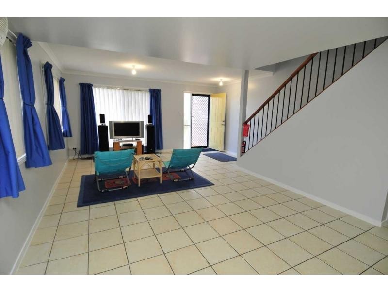 141 Pacific Pines Boulevard, Pacific Pines QLD 4211