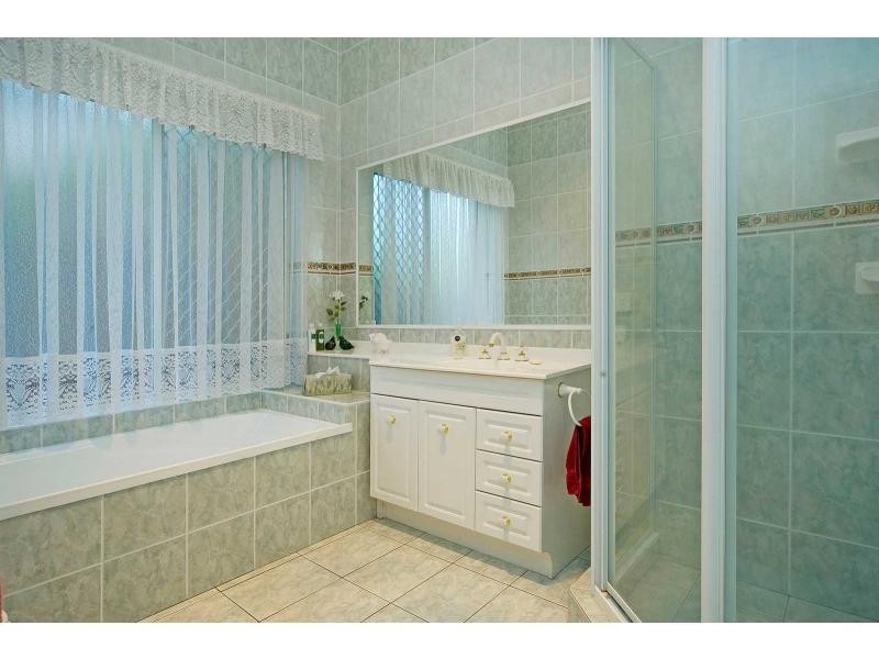 5 Glendale Court, Helensvale QLD 4212