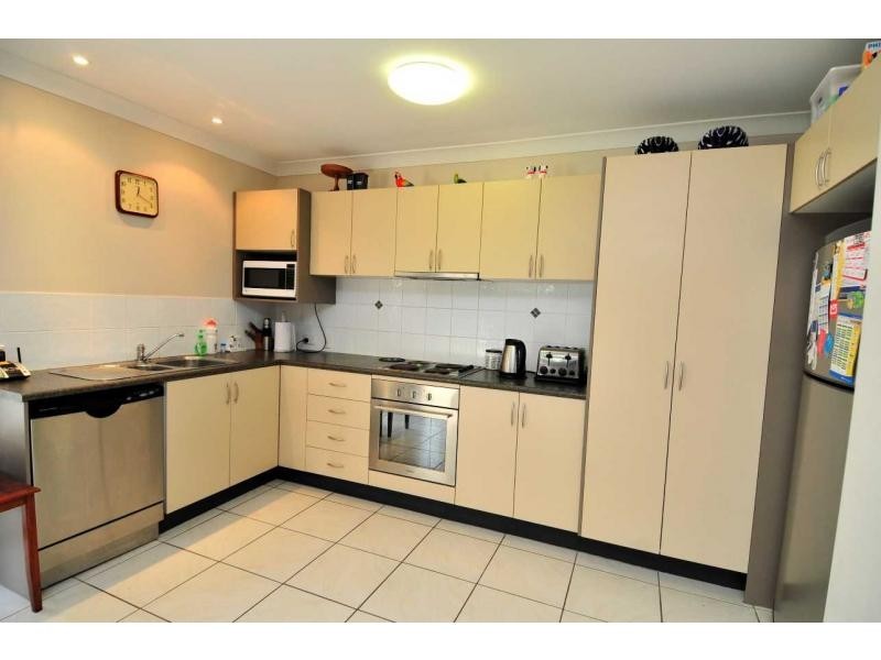 136 Pacific Pines Boulevard, Pacific Pines QLD 4211