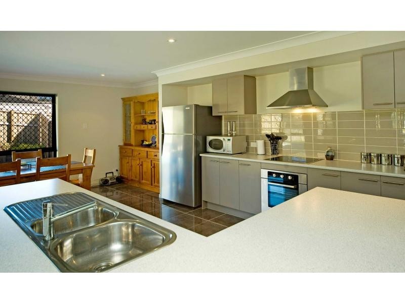 Pacific Pines QLD 4211