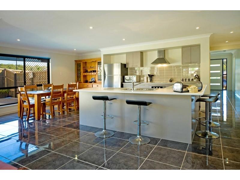 Pacific Pines QLD 4211