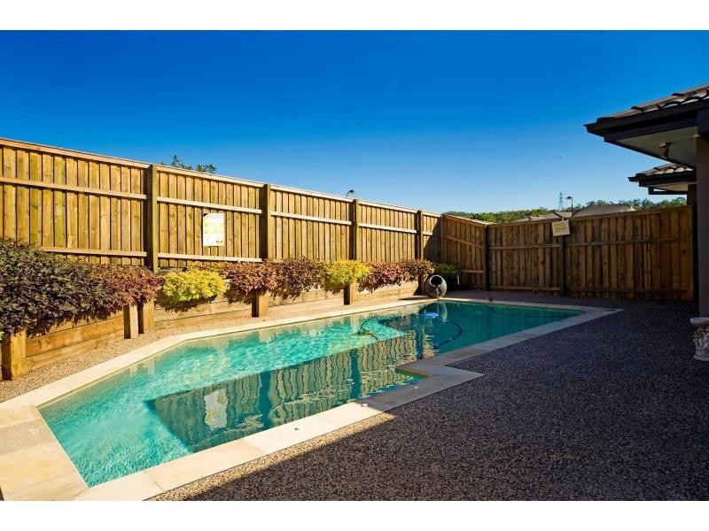 Pacific Pines QLD 4211