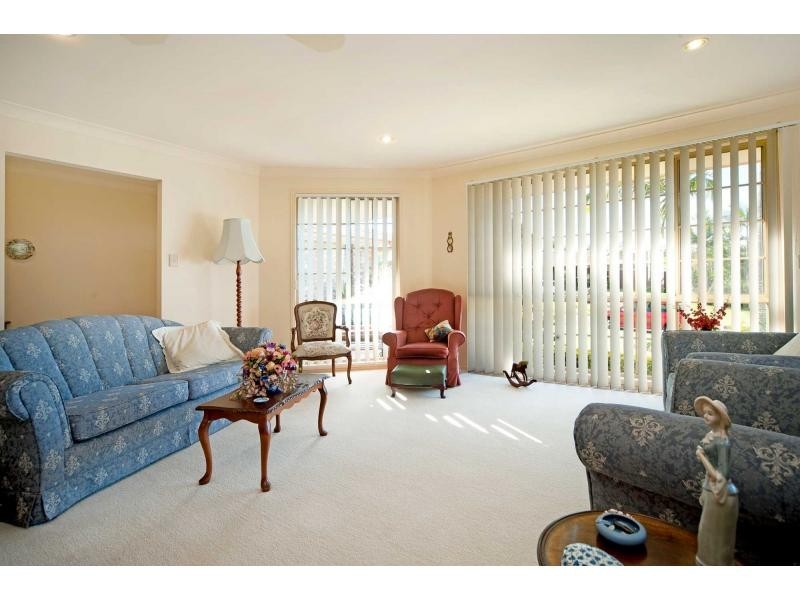 6 Gosford Court, Helensvale QLD 4212