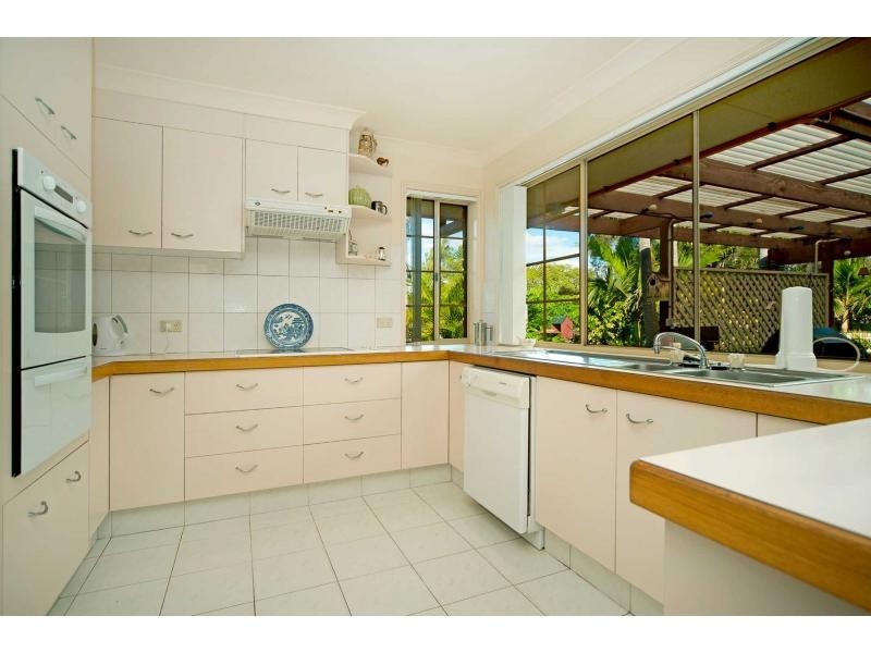 6 Gosford Court, Helensvale QLD 4212