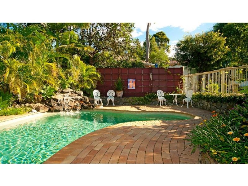 6 Gosford Court, Helensvale QLD 4212