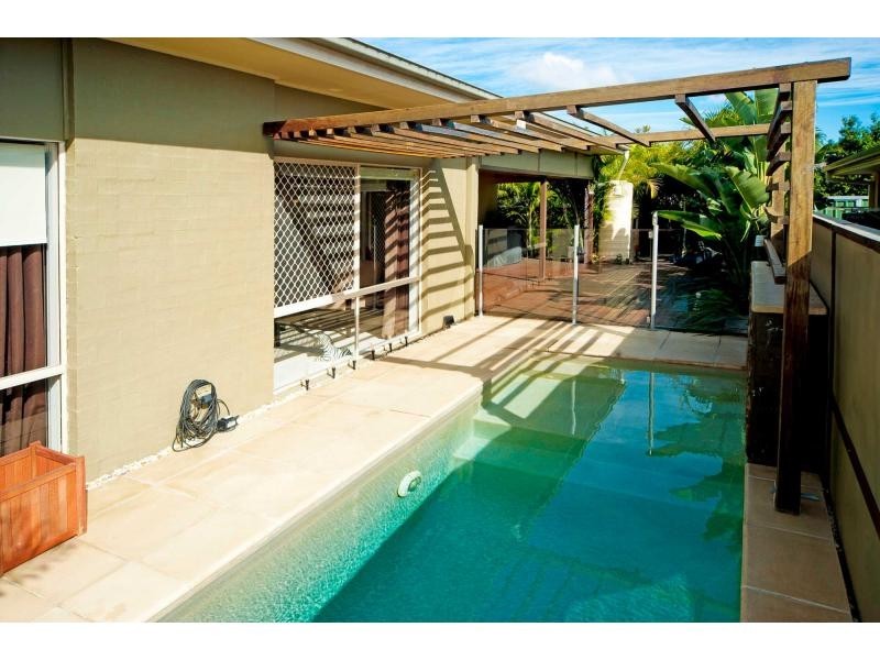 19 Tennant Street, Pacific Pines QLD 4211