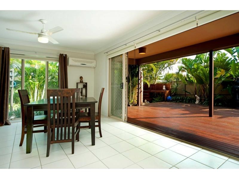 19 Tennant Street, Pacific Pines QLD 4211