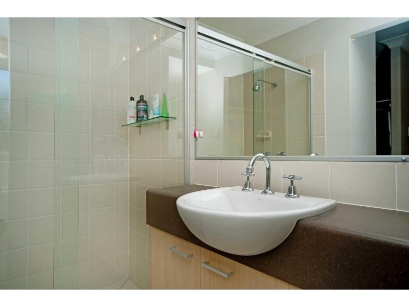 19 Tennant Street, Pacific Pines QLD 4211