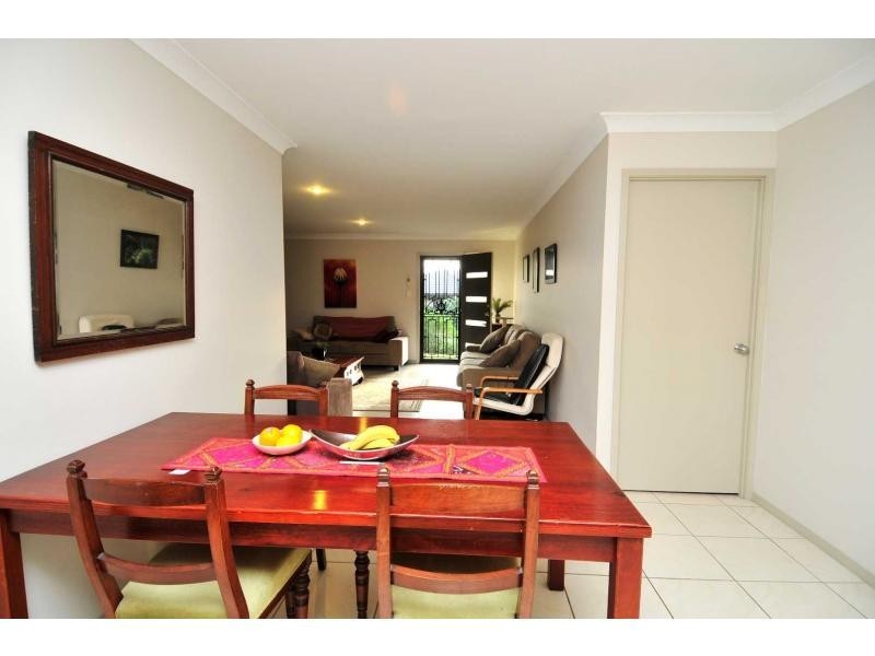 12/136 Pacific Pines Boulevard, Pacific Pines QLD 4211