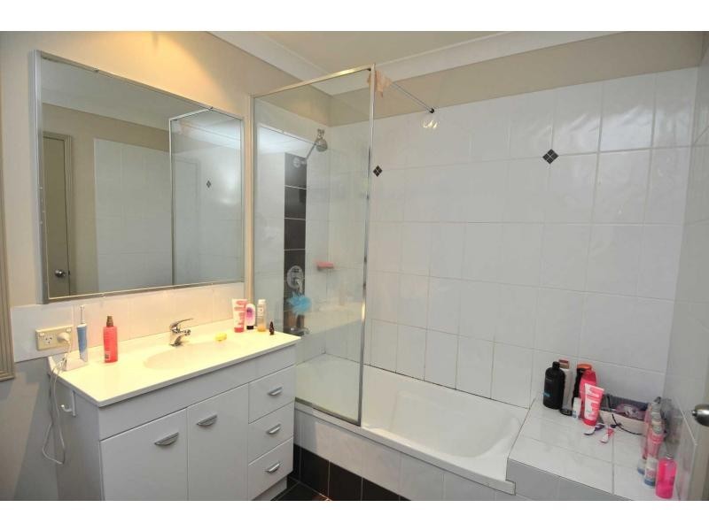 12/136 Pacific Pines Boulevard, Pacific Pines QLD 4211