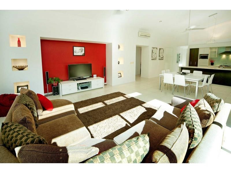 9 Buccaneer Way, Coomera Waters QLD 4209
