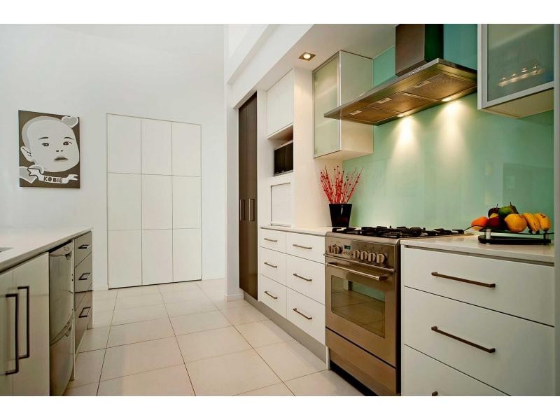 9 Buccaneer Way, Coomera Waters QLD 4209