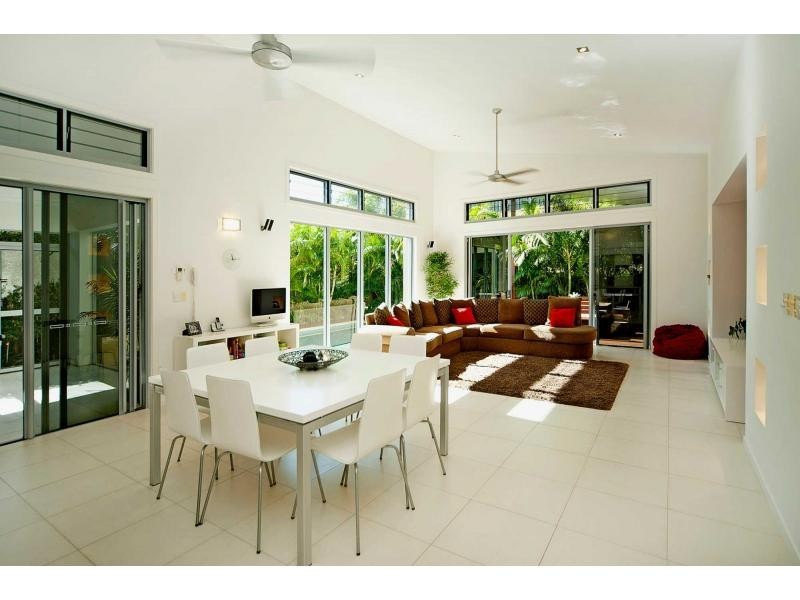9 Buccaneer Way, Coomera Waters QLD 4209