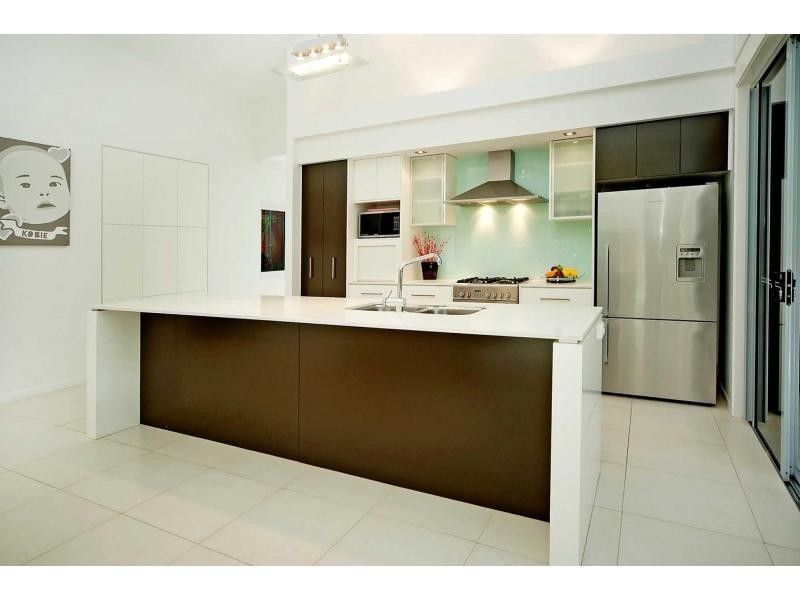 9 Buccaneer Way, Coomera Waters QLD 4209