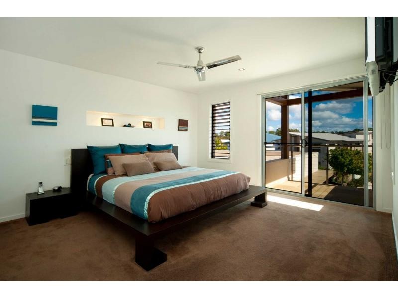 9 Buccaneer Way, Coomera Waters QLD 4209