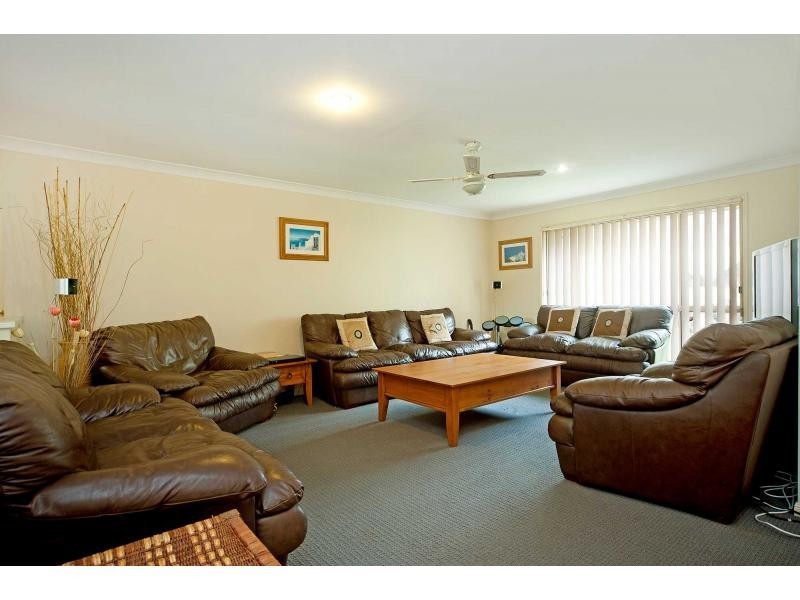 29 Howland Circuit, Pacific Pines QLD 4211