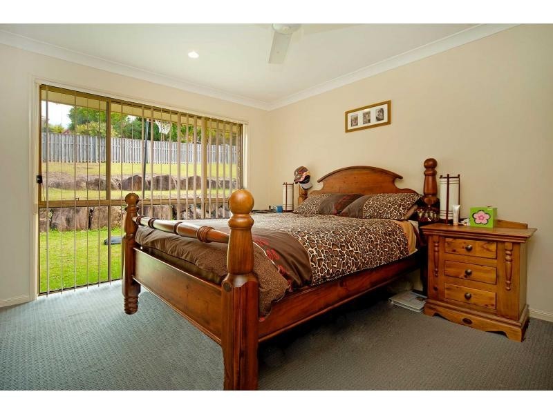 29 Howland Circuit, Pacific Pines QLD 4211