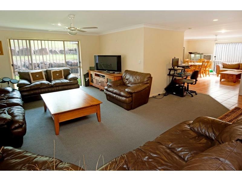 29 Howland Circuit, Pacific Pines QLD 4211