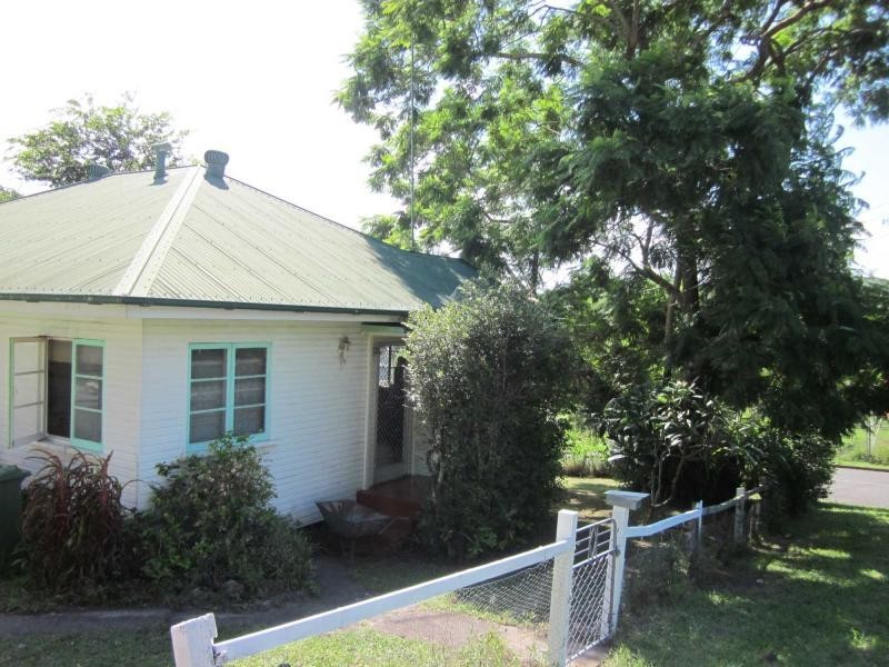 31 Fairmeadow Road, Nambour QLD 4560