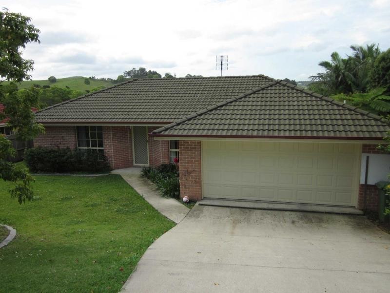 17 Yvonne Street, Nambour QLD 4560