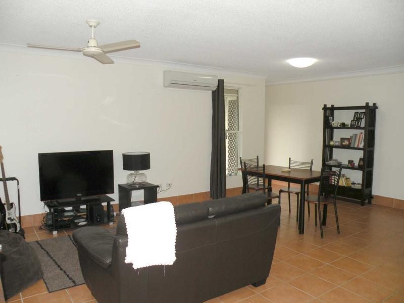 Unit 2/5 Vernon Street, Nambour QLD 4560