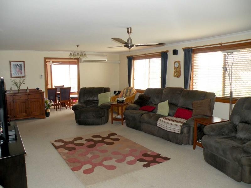 12 Argyle Crescent, Nambour QLD 4560