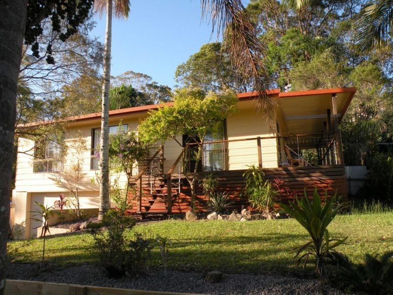 15 Tallangatta Street, Nambour QLD 4560
