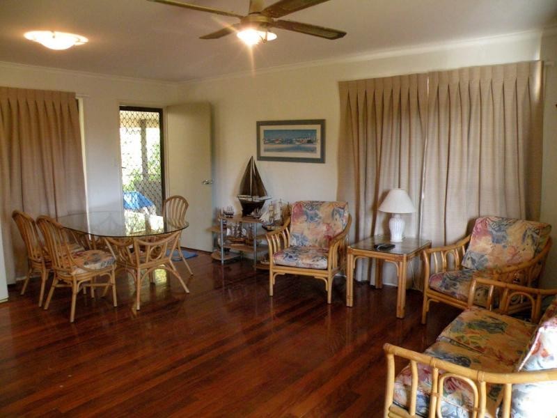 15 Tallangatta Street, Nambour QLD 4560