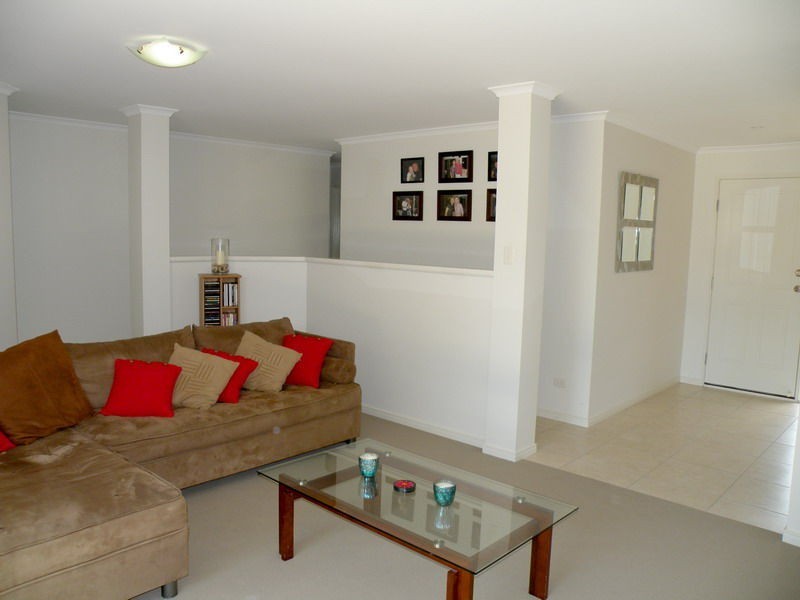 10 Killarney Crescent, Nambour QLD 4560