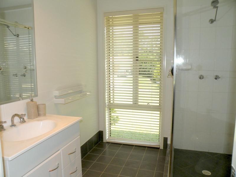 10 Killarney Crescent, Nambour QLD 4560