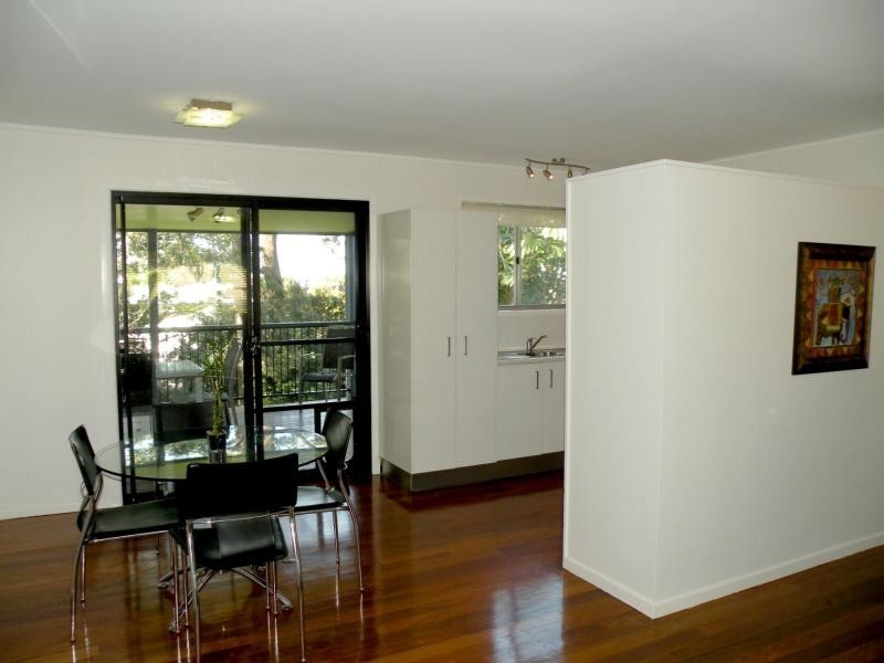 4 Amaroo Avenue, Nambour QLD 4560