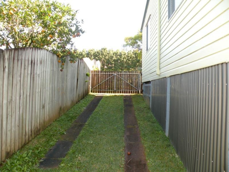 4 Amaroo Avenue, Nambour QLD 4560